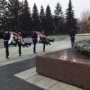 Возложение цветов к Вечному огню
