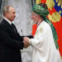 В. Путин вручил Талгату Таджуддину орден "За заслуги перед Отечеством" III степени